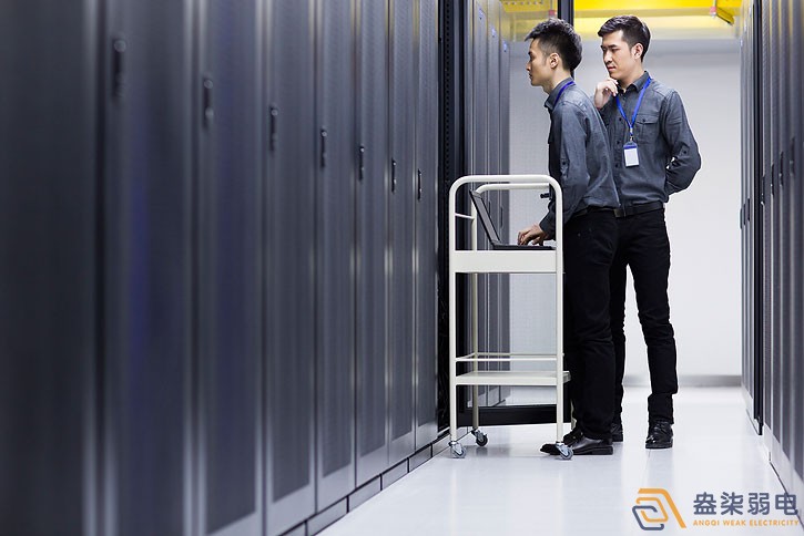 機房維護有多重要？看完就懂